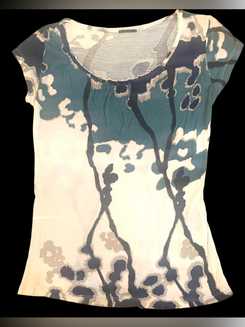 Tahari Blue White Green Abstract Print Tee Shirt Round Neck Women’s Size S